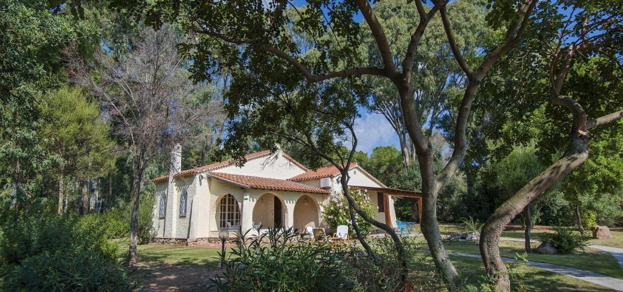Is Morus Relais Hotel Santa Margherita di Pula Exterior photo