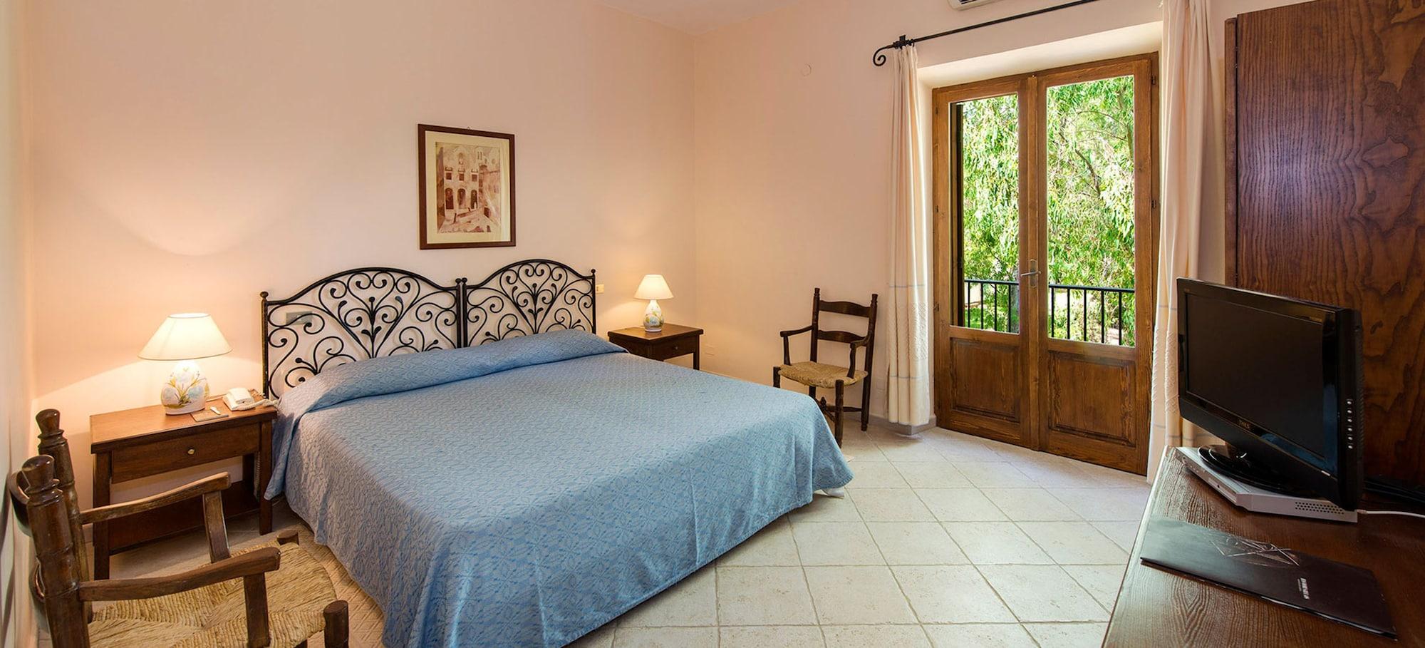 Is Morus Relais Hotel Santa Margherita di Pula Exterior photo