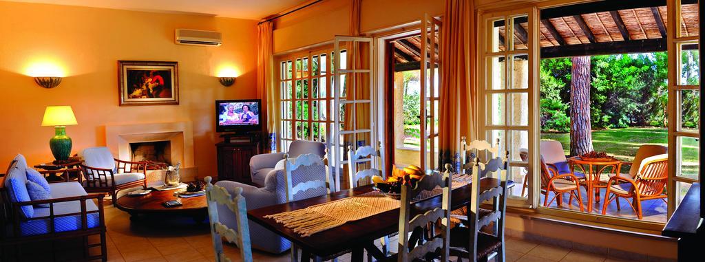 Is Morus Relais Hotel Santa Margherita di Pula Exterior photo